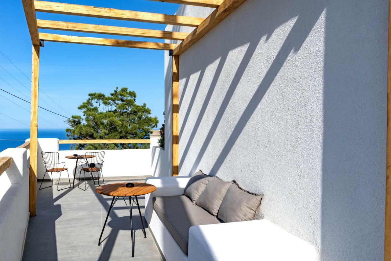 Lemon Santorini Тира