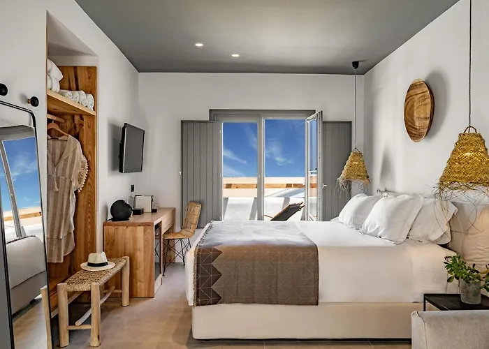 Lemon Suites Santorini